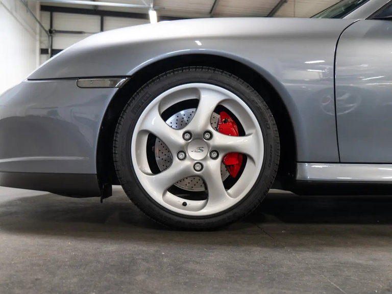 Porsche 996.2 Carrera 4S