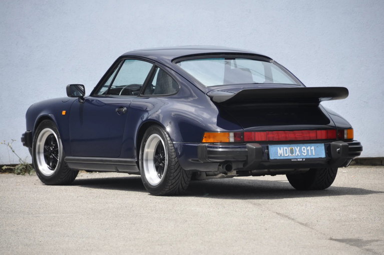 Porsche 911 Carrera 3.2