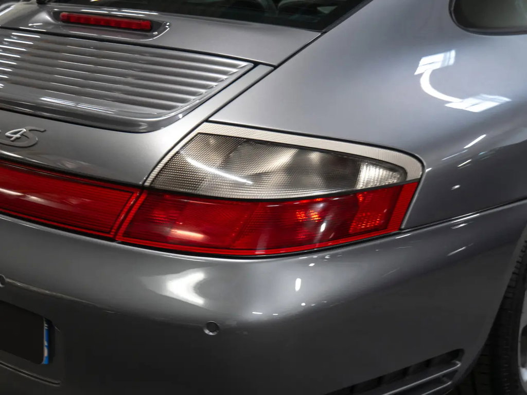 Porsche 996.2 Carrera 4S