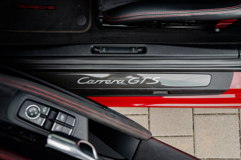 Porsche 991.2 Carrera GTS