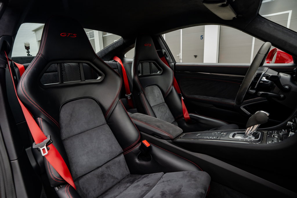 Porsche 991.2 Carrera GTS