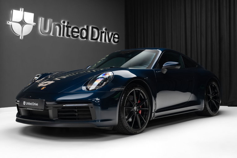 Porsche 992 Carrera 4S