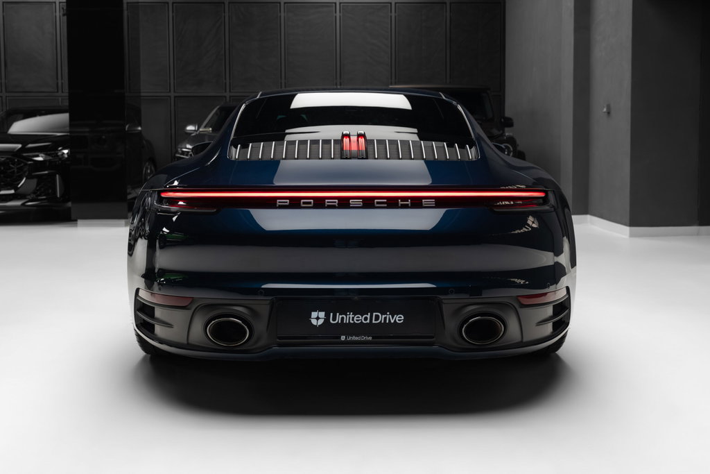 Porsche 992 Carrera 4S