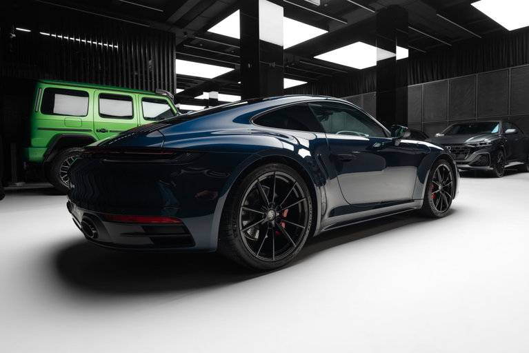 Porsche 992 Carrera 4S