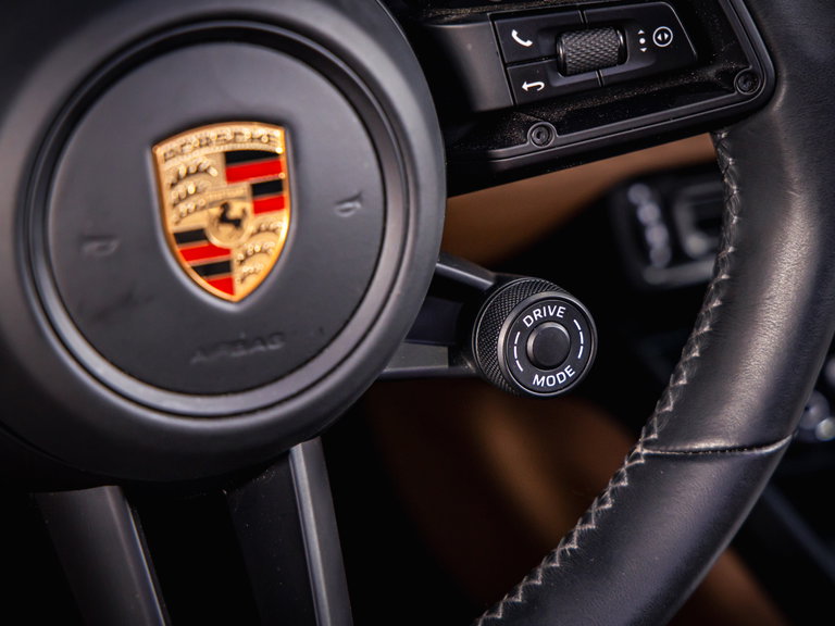 Porsche 992 Carrera 4 GTS