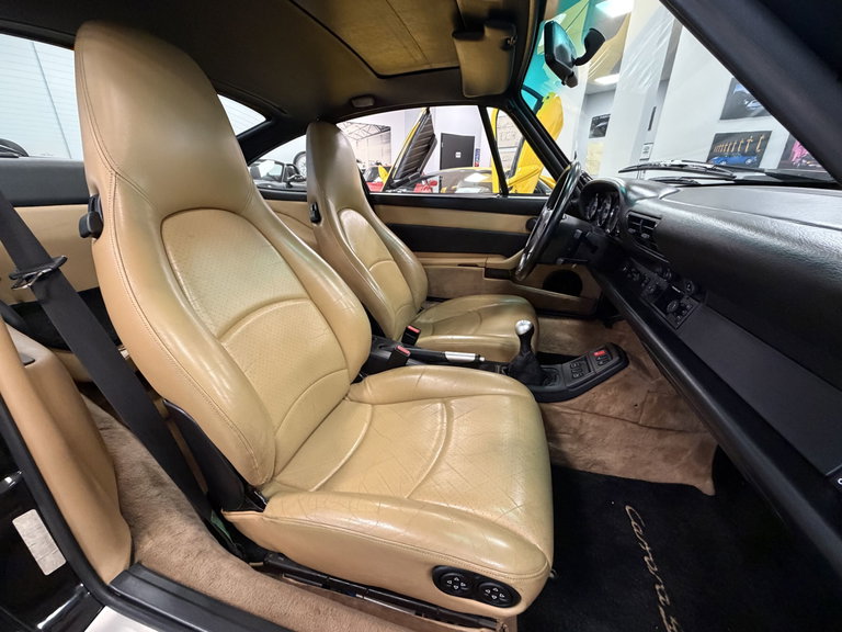 Porsche 993 Carrera 4S