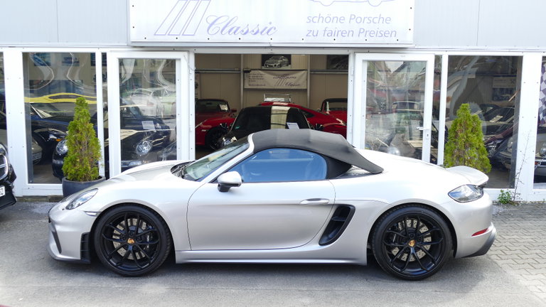 Porsche 718 Spyder