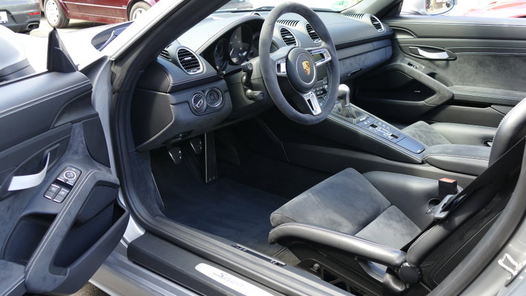 Porsche 718 Spyder