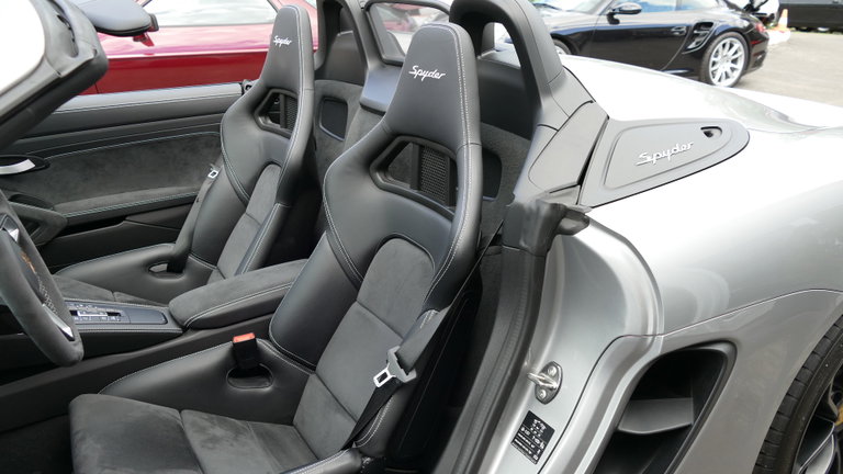Porsche 718 Spyder