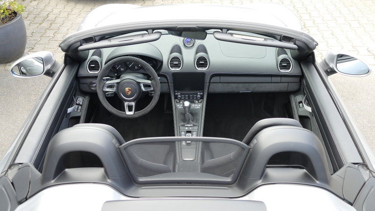Porsche 718 Spyder