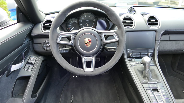 Porsche 718 Spyder