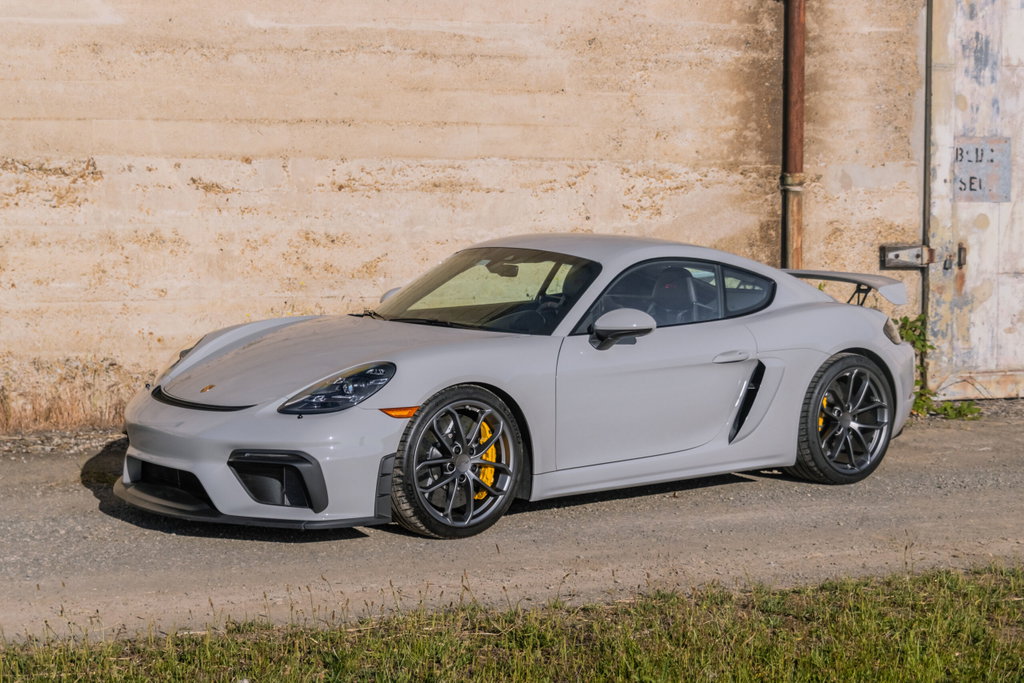 Porsche 718 Cayman GT4