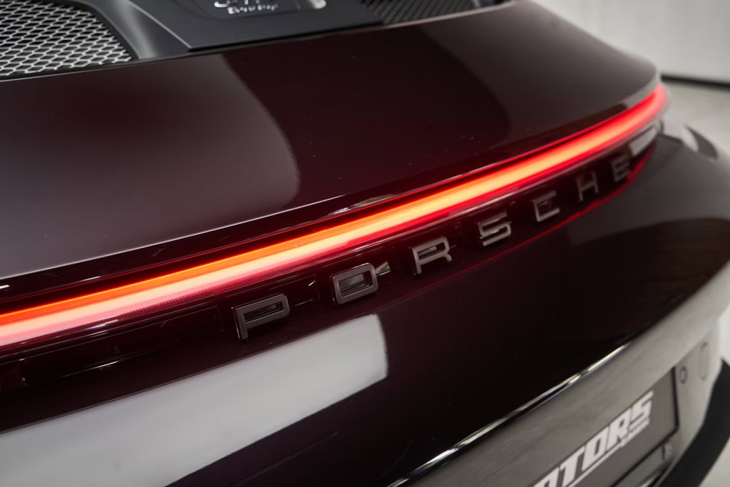 Porsche 992 GT3 Touring