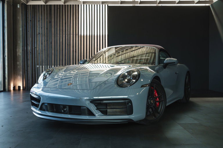 Porsche 992 Carrera 4 GTS