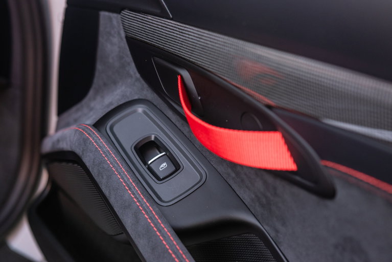 Porsche 718 Cayman GT4