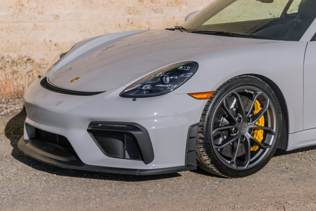 Porsche 718 Cayman GT4