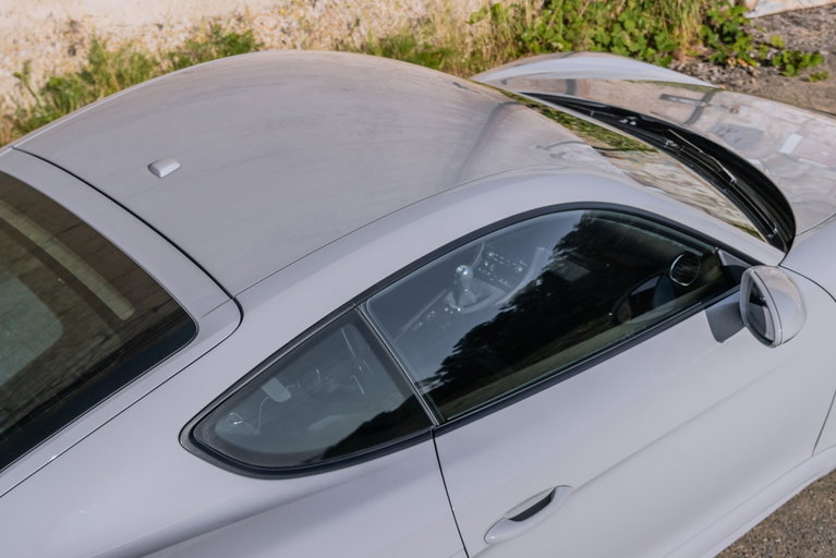 Porsche 718 Cayman GT4