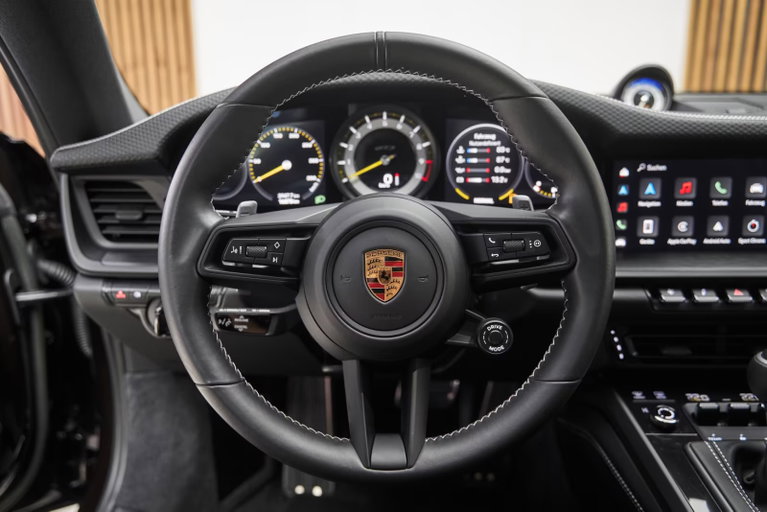 Porsche 992 GT3 Touring