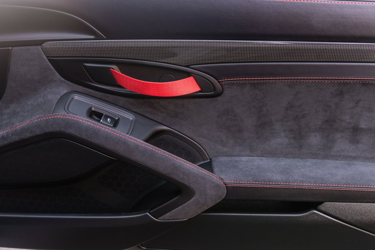 Porsche 718 Cayman GT4