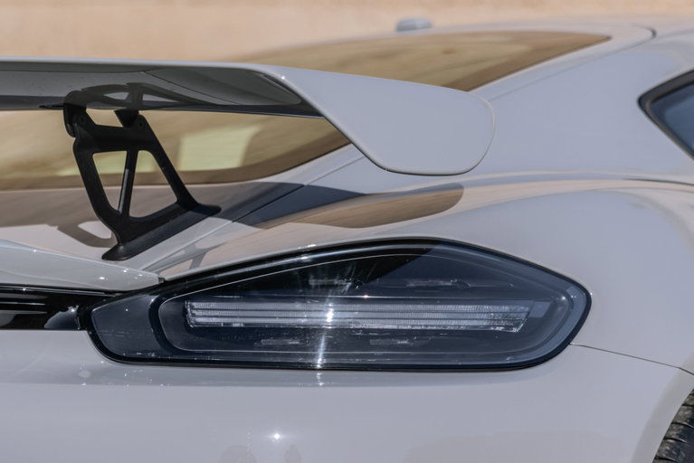 Porsche 718 Cayman GT4