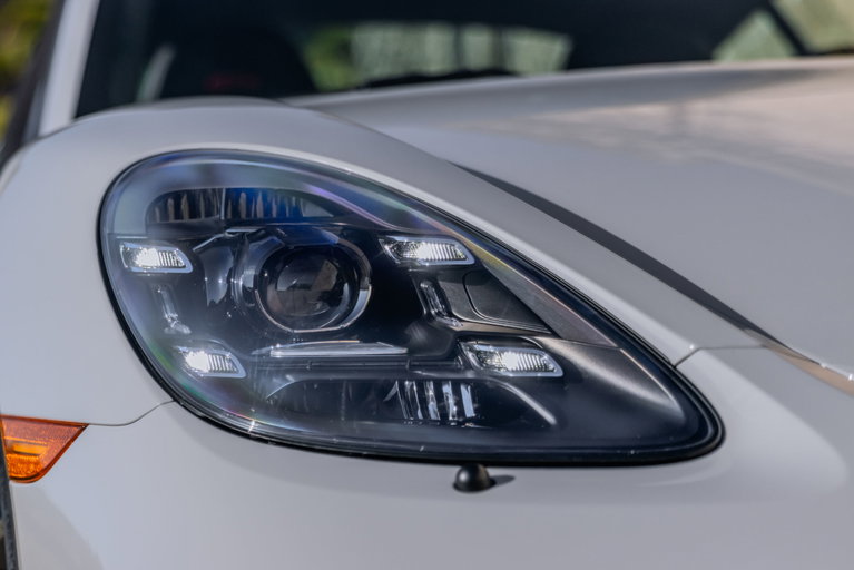 Porsche 718 Cayman GT4