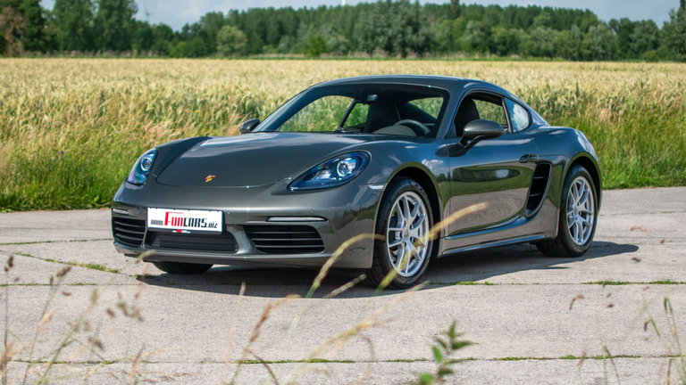 Porsche 718 Cayman