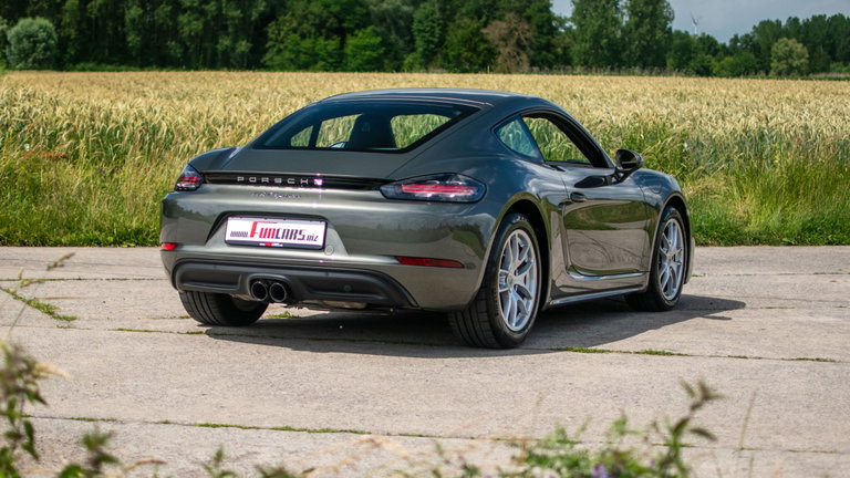 Porsche 718 Cayman