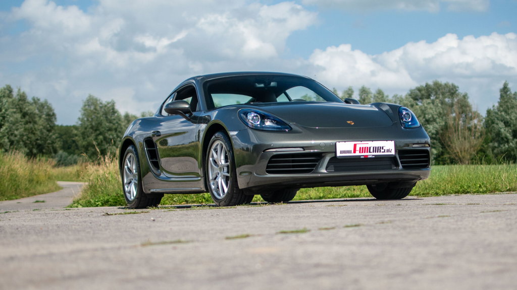 Porsche 718 Cayman