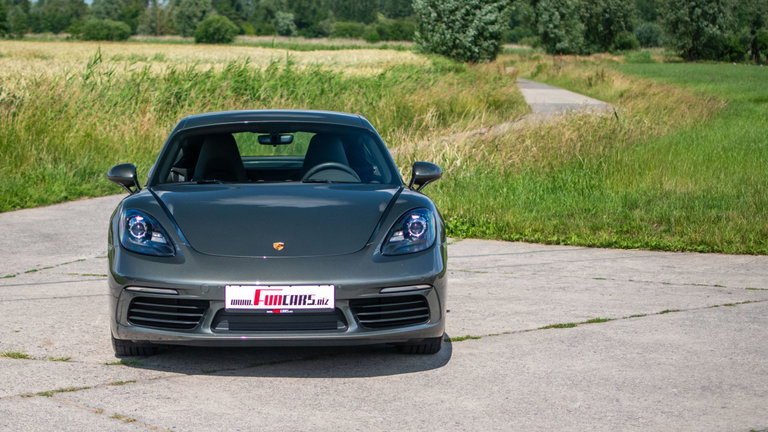 Porsche 718 Cayman