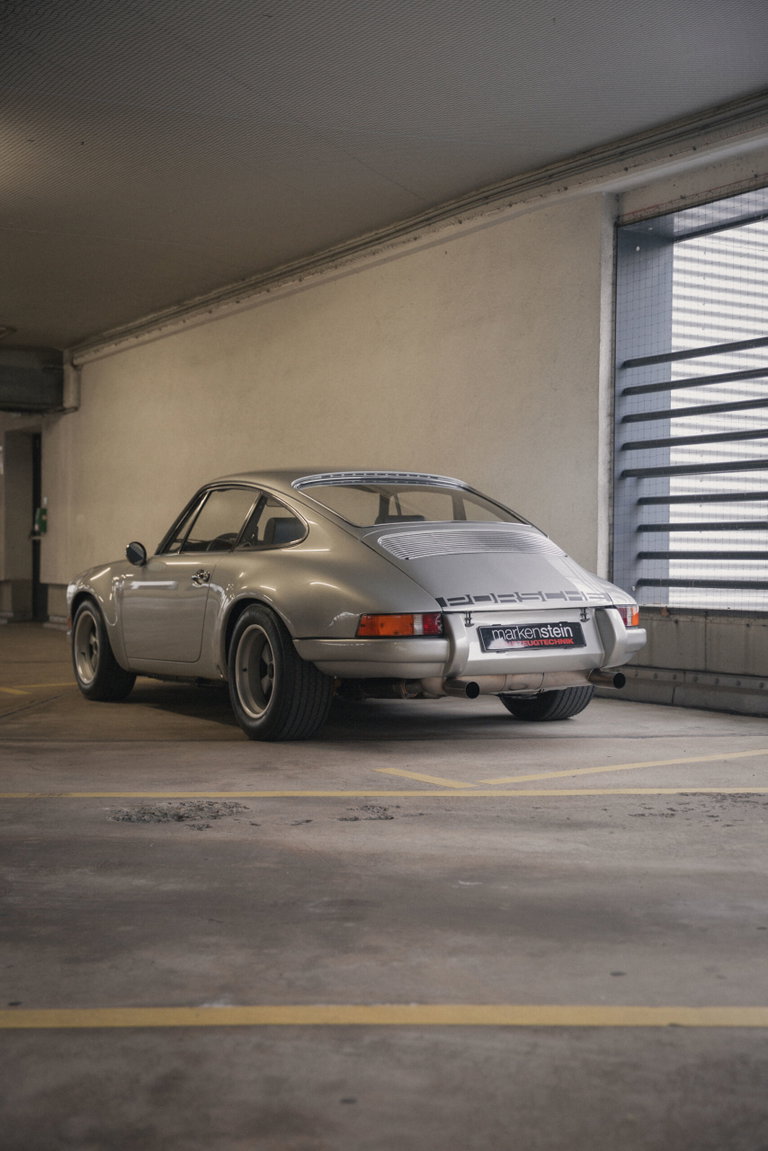 Porsche 911 Backdate