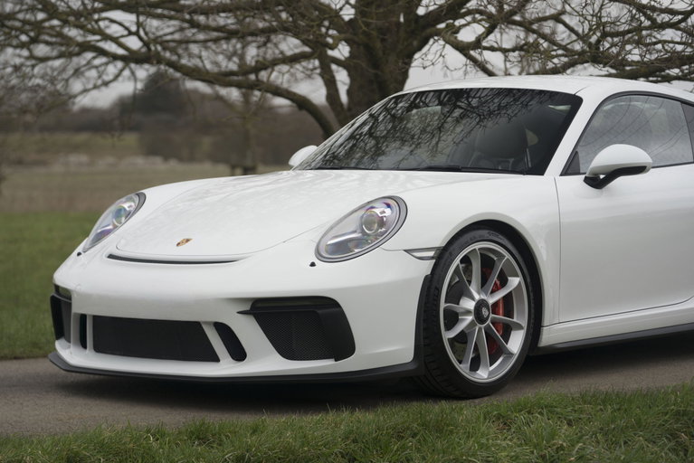 Porsche 991.2 GT3 Touring