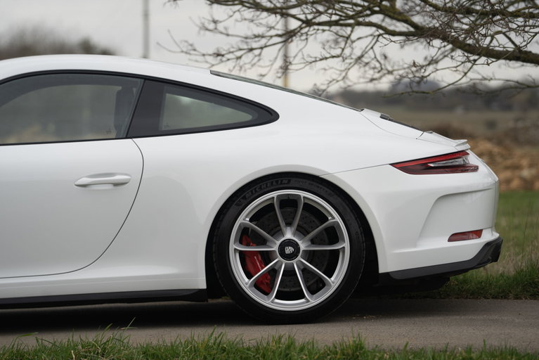 Porsche 991.2 GT3 Touring