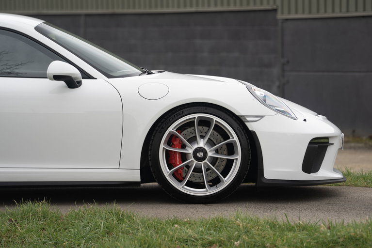 Porsche 991.2 GT3 Touring
