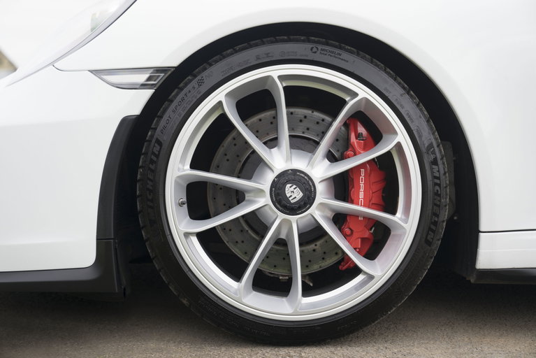 Porsche 991.2 GT3 Touring