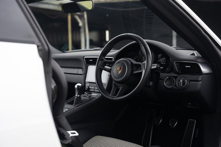 Porsche 991.2 GT3 Touring
