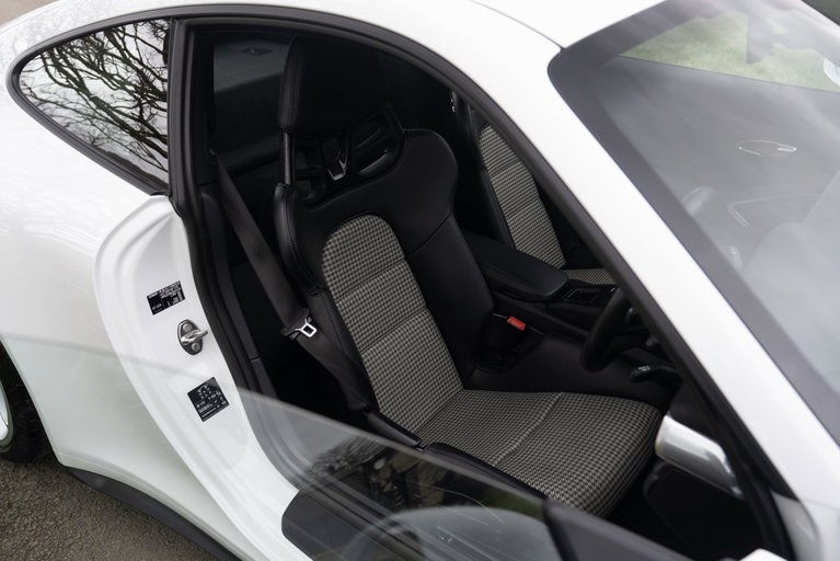 Porsche 991.2 GT3 Touring