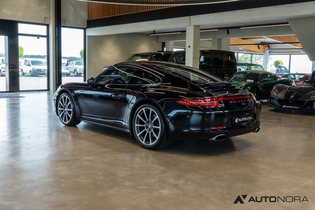 Porsche 991 Carrera 4 Black Edition