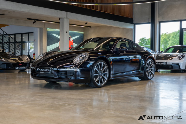 Porsche 991 Carrera 4 Black Edition