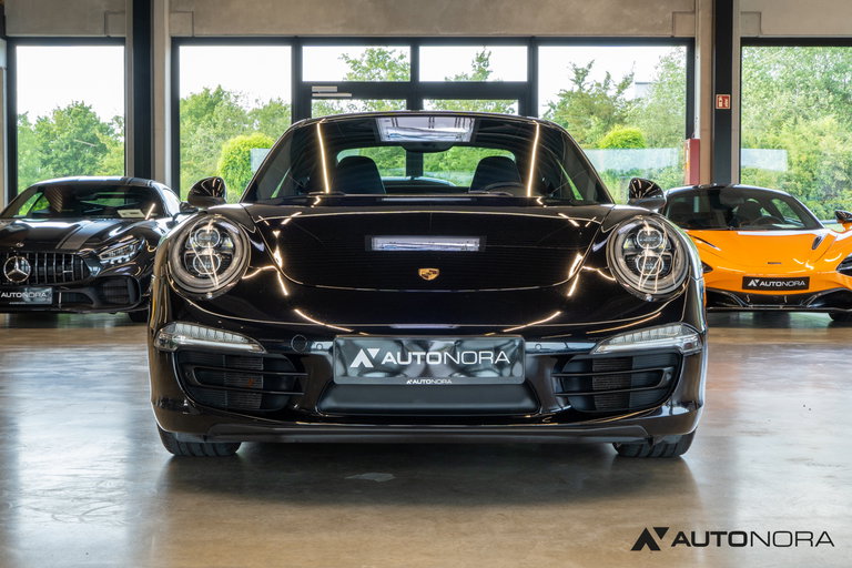 Porsche 991 Carrera 4 Black Edition