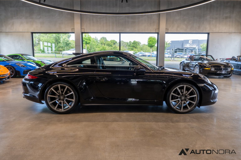 Porsche 991 Carrera 4 Black Edition