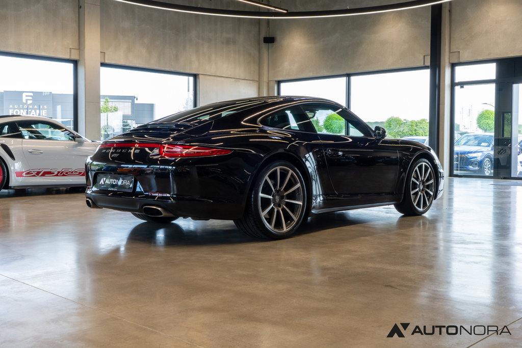 Porsche 991 Carrera 4 Black Edition