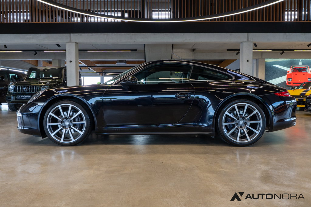 Porsche 991 Carrera 4 Black Edition