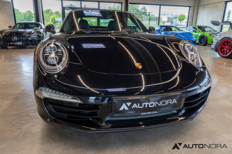 Porsche 991 Carrera 4 Black Edition