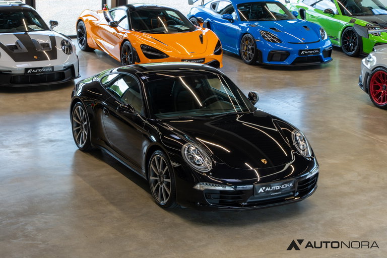 Porsche 991 Carrera 4 Black Edition