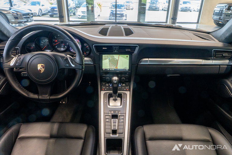 Porsche 991 Carrera 4 Black Edition