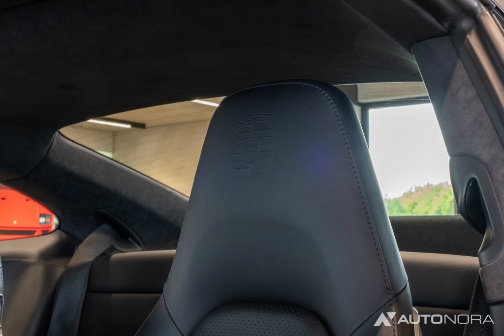 Porsche 991 Carrera 4 Black Edition