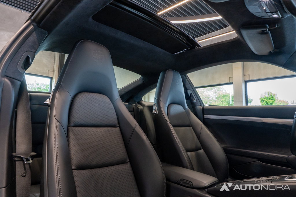 Porsche 991 Carrera 4 Black Edition