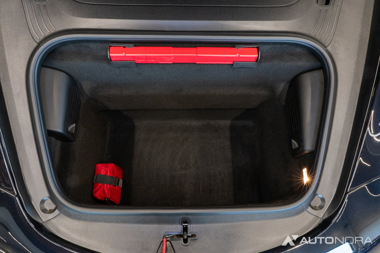 Porsche 991 Carrera 4 Black Edition