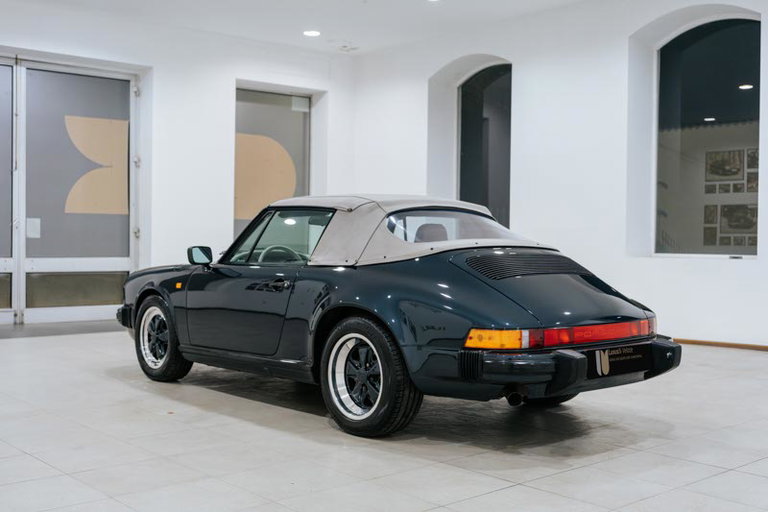 Porsche 911 Carrera 3.2 “25 Jahre 911”