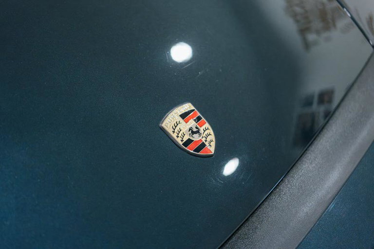 Porsche 911 Carrera 3.2 “25 Jahre 911”